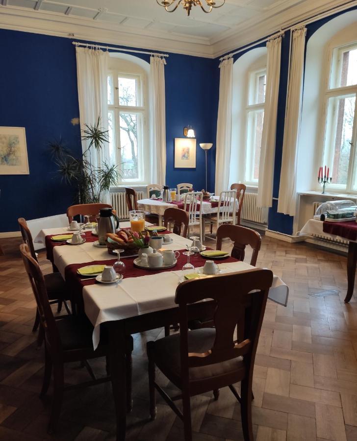 Herrenhaus Schmoelen Gbr Bennewitz Exteriér fotografie